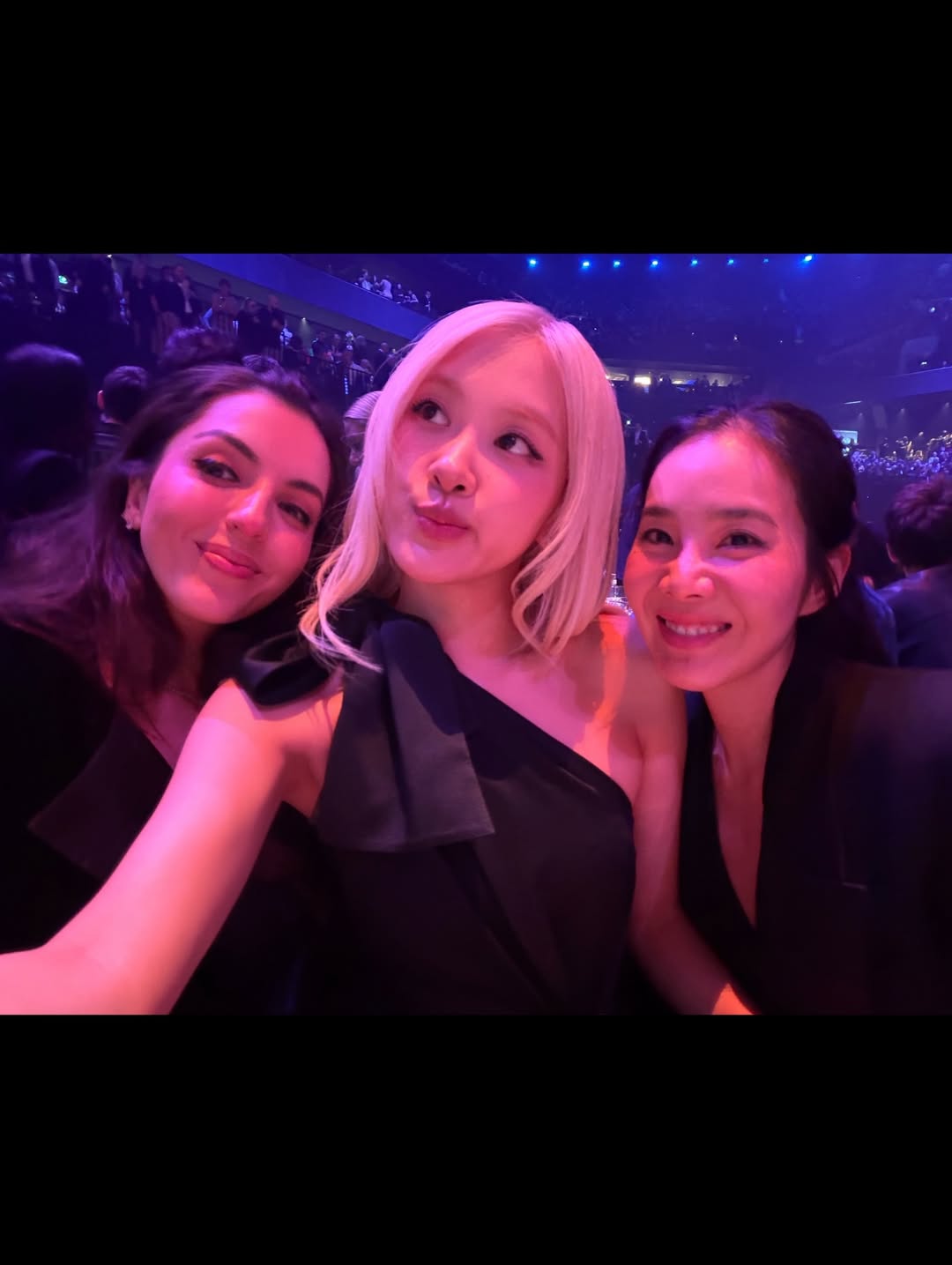 I cannot believe APT won international song of the year at the @brit awards. Thank you @brits fo (3).jpg