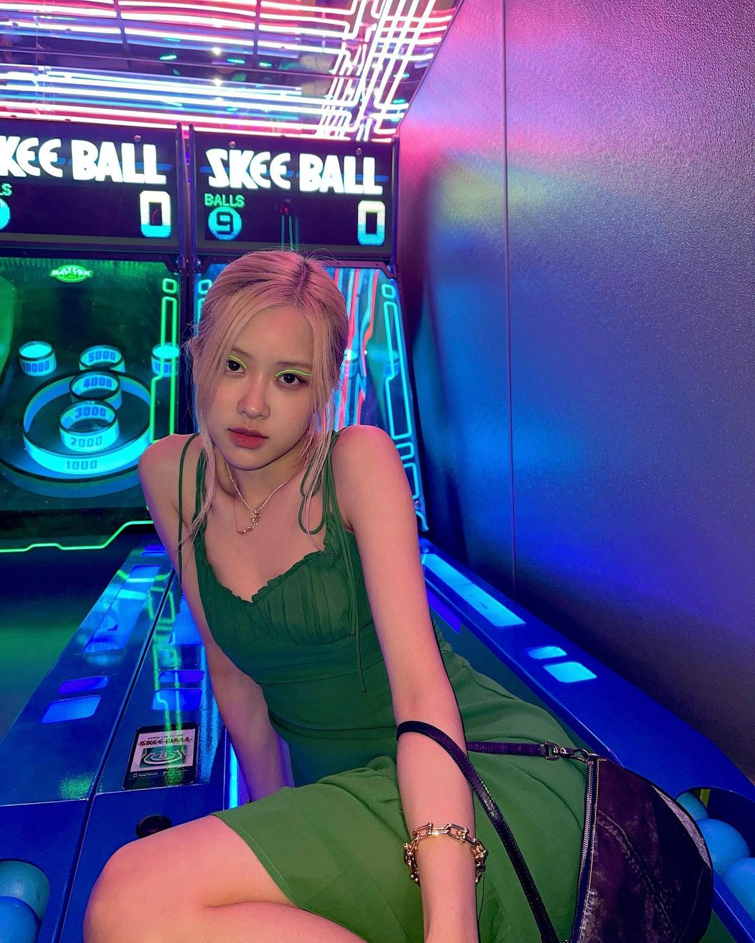 roses_are_rosie_1627001916_2623804701234151443_8004108750.jpg