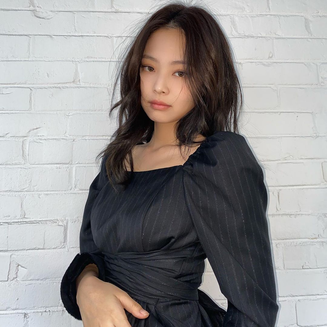 jennierubyjane_B4ePKwmDuIT_.jpg