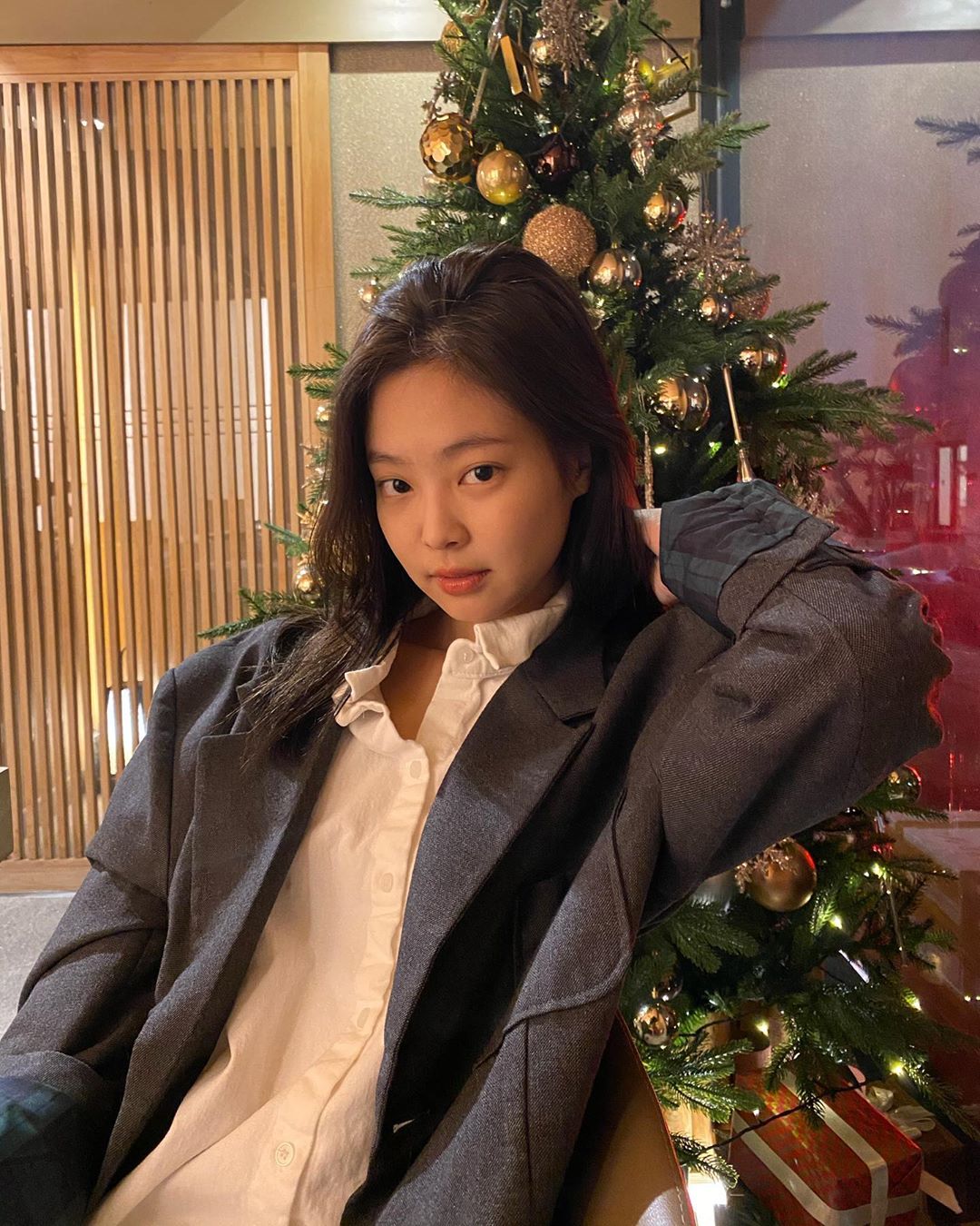 jennierubyjane_4_B6cnDeYnh2O_.jpg