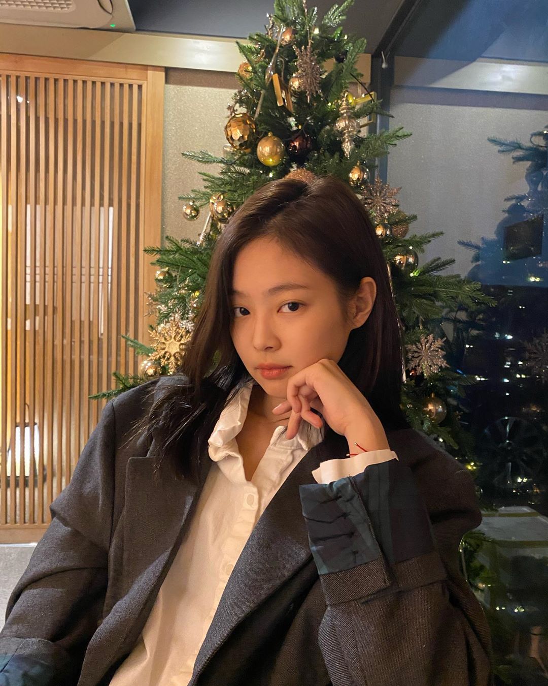 jennierubyjane_2_B6cnDeYnh2O_.jpg