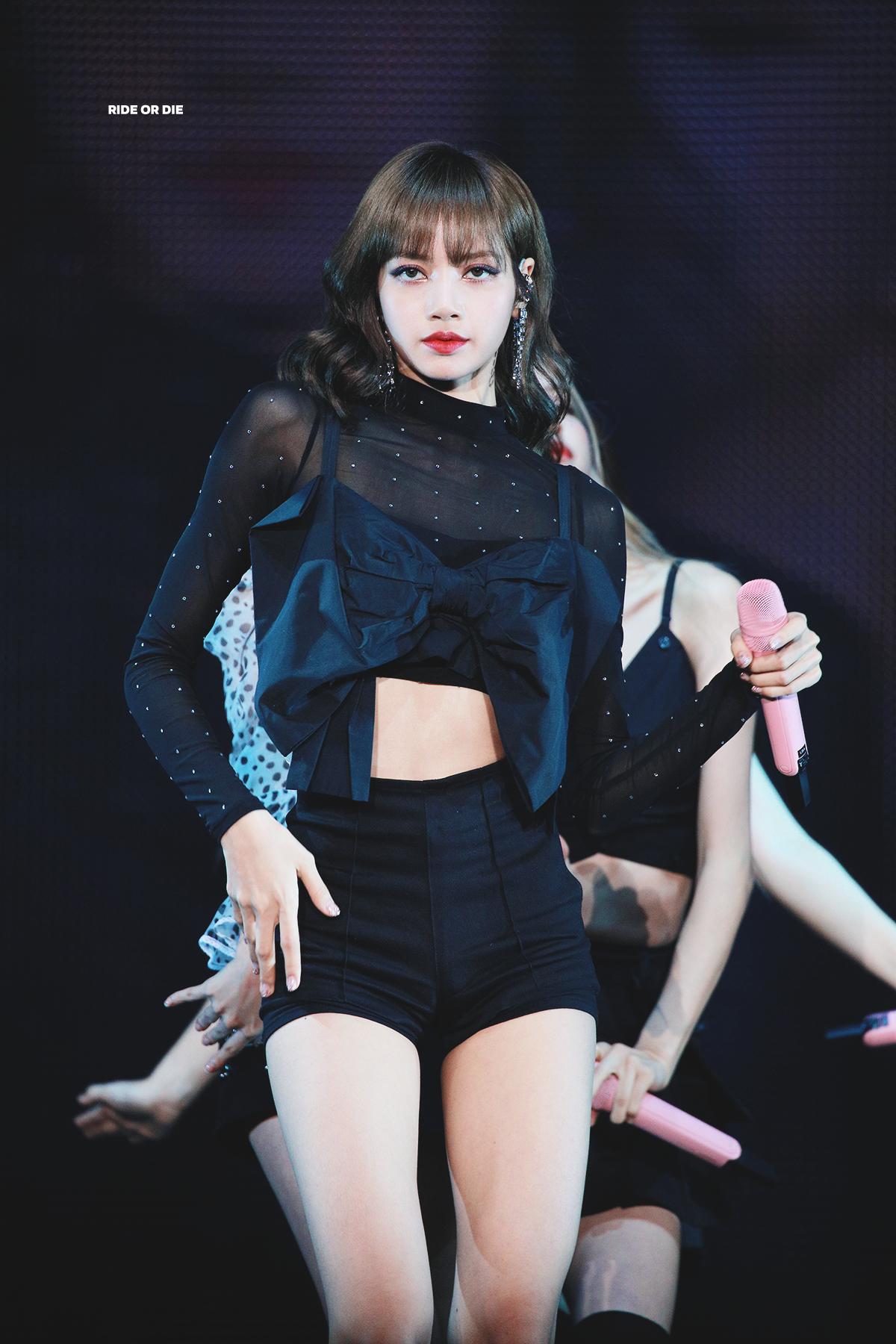 blackpink-20190922-133942-003.jpg