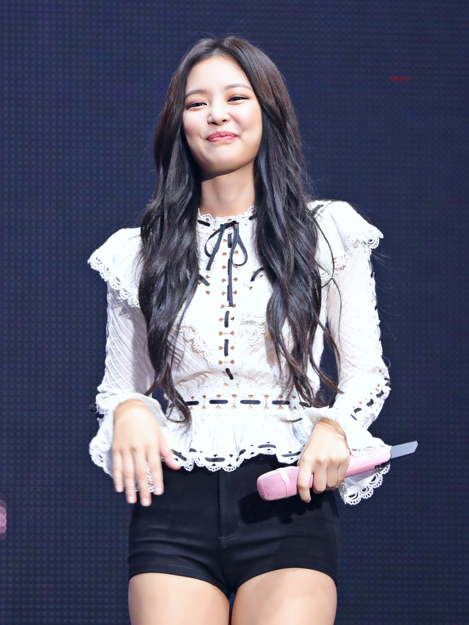 blackpink-20190922-134044-004.jpg