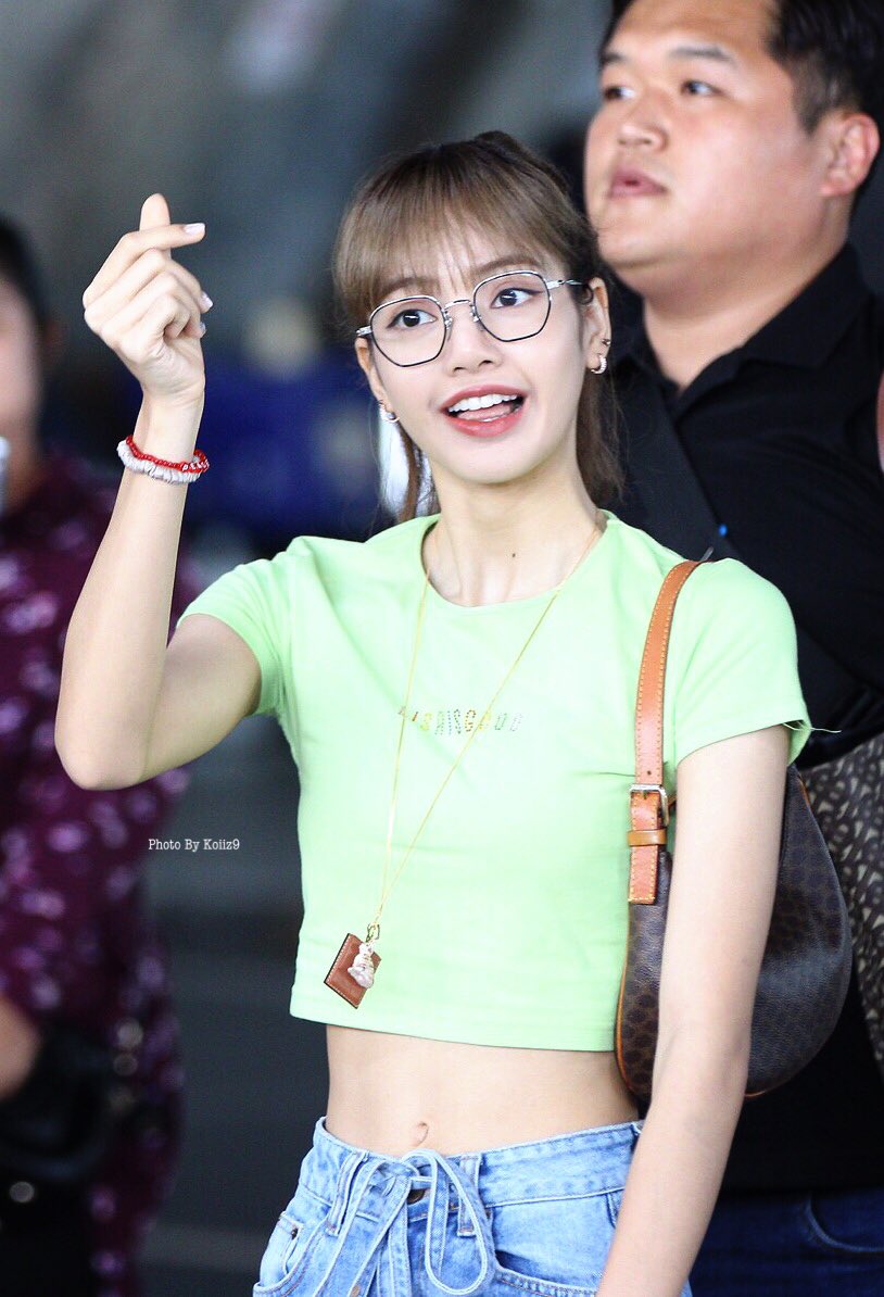 blackpink-20191003-172136-007.jpg