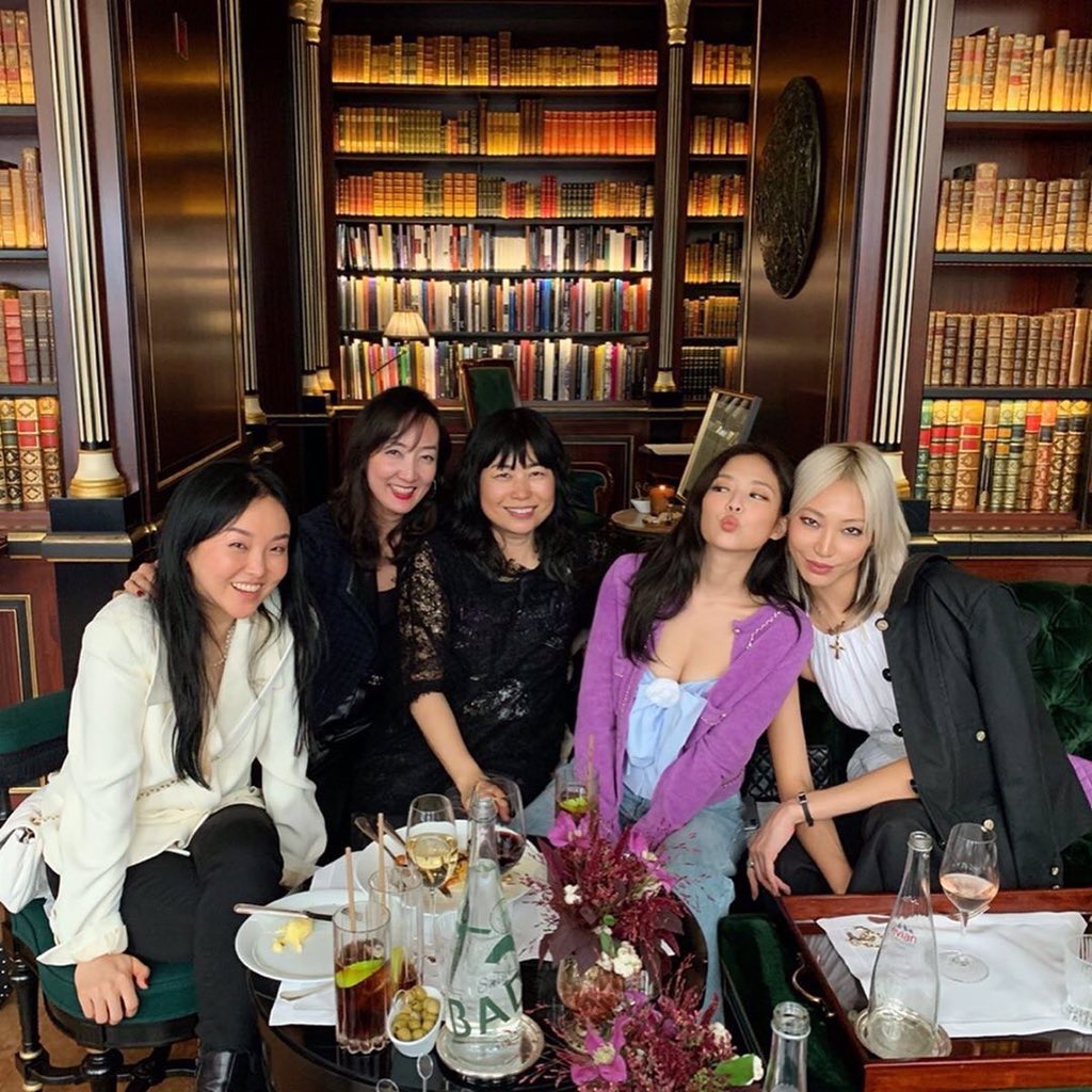 blackpink-20191003-172348-002.jpg