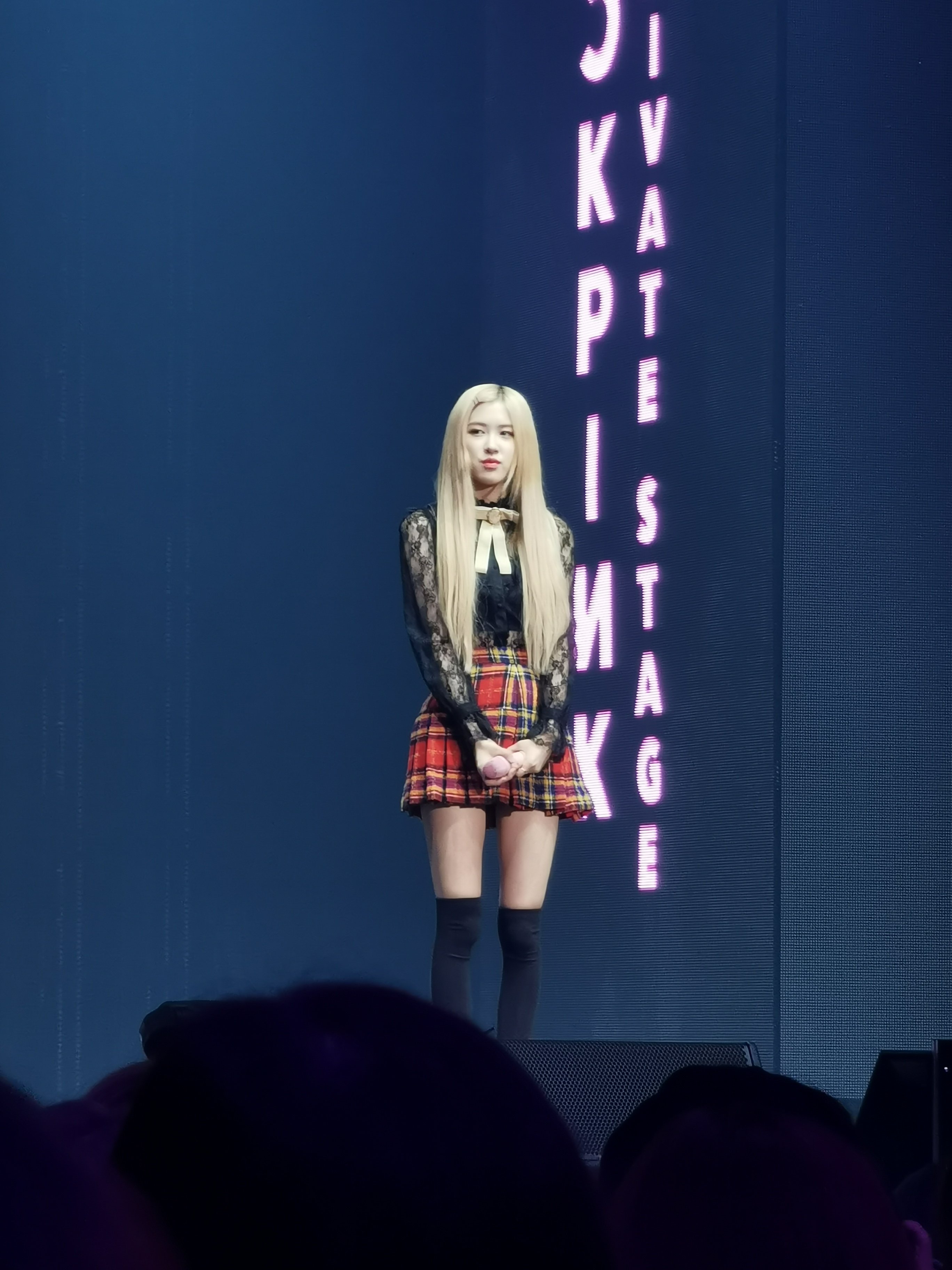 blackpink-20190921-145028-000.jpg