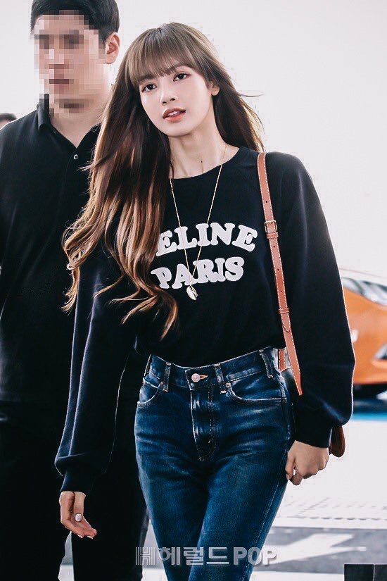 blackpink-20190926-124512-000.jpg