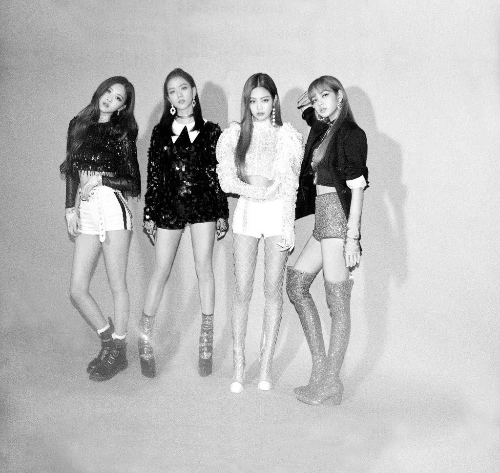 LEAD-BLACKPINK-Vogue-12may20-PR (1).jpg