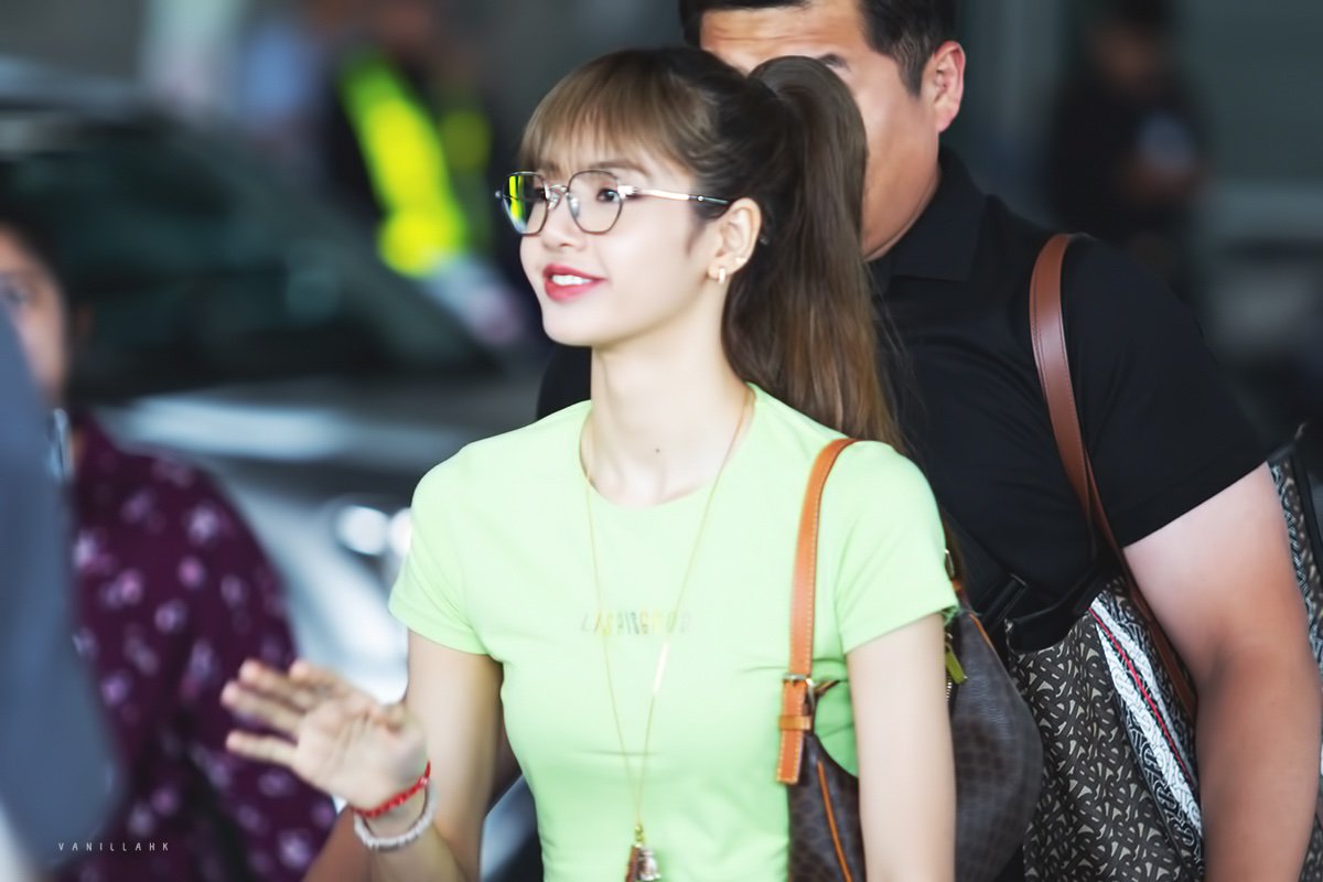 blackpink-20191003-172711-002.jpg