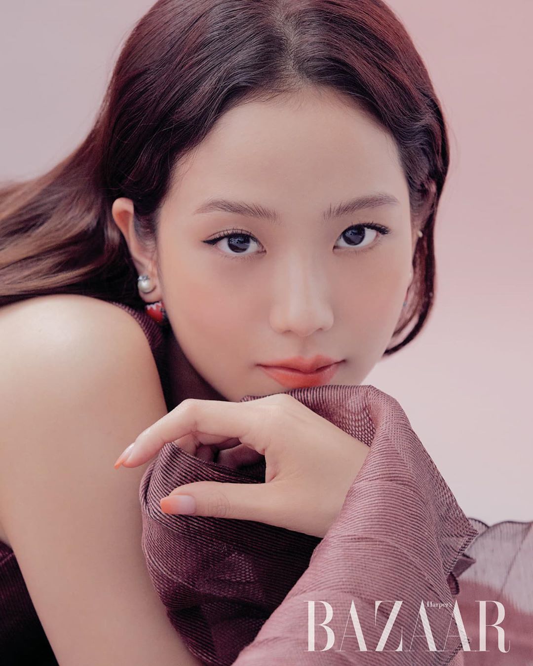 harpersbazaarkorea_20191218173918091.jpg