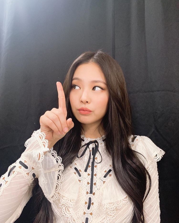 blackpink-20190921-224455-000.jpg