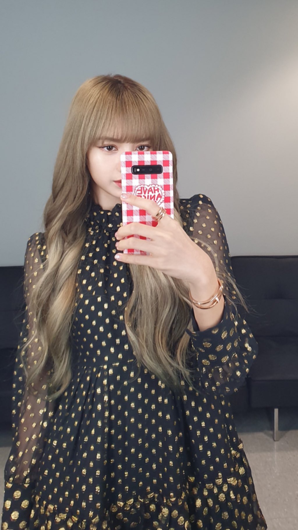 StorySaver_lalalalisa_m_67959331_1735708500070249_2586318469194754470_n.jpg