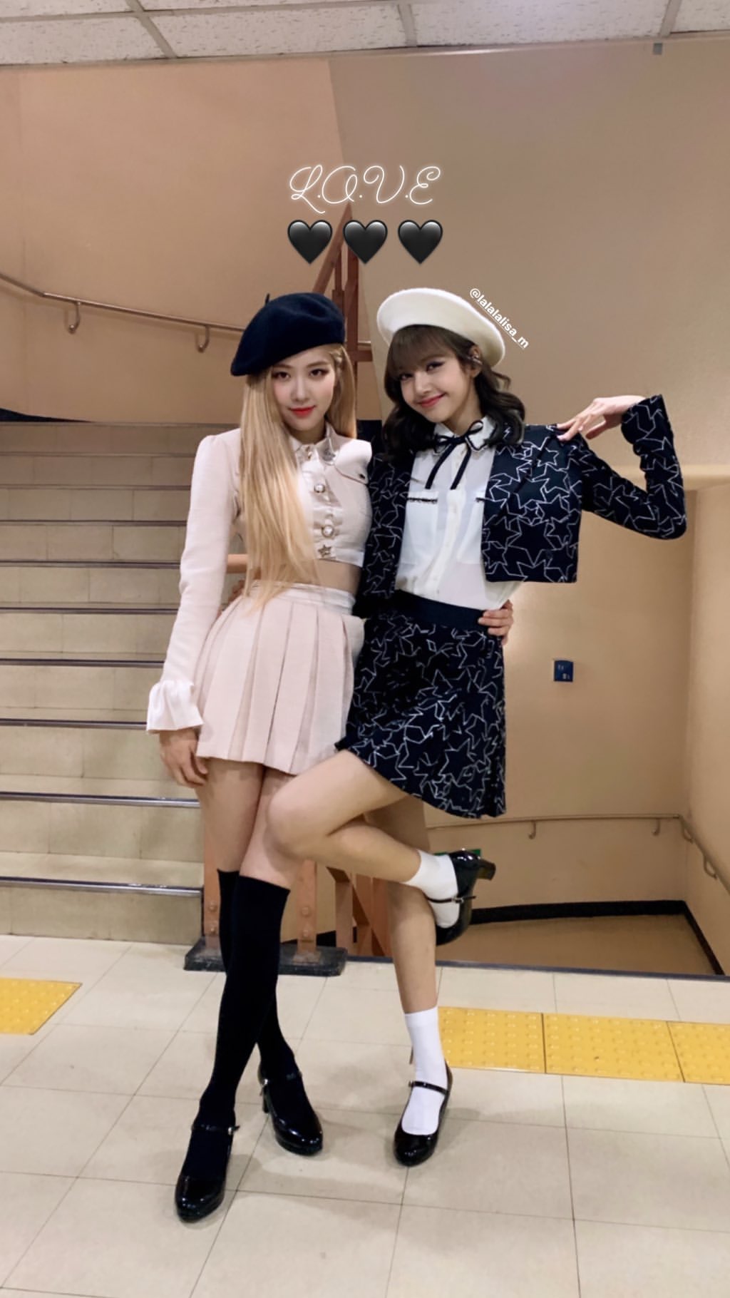 blackpink-20190921-225331-000.jpg