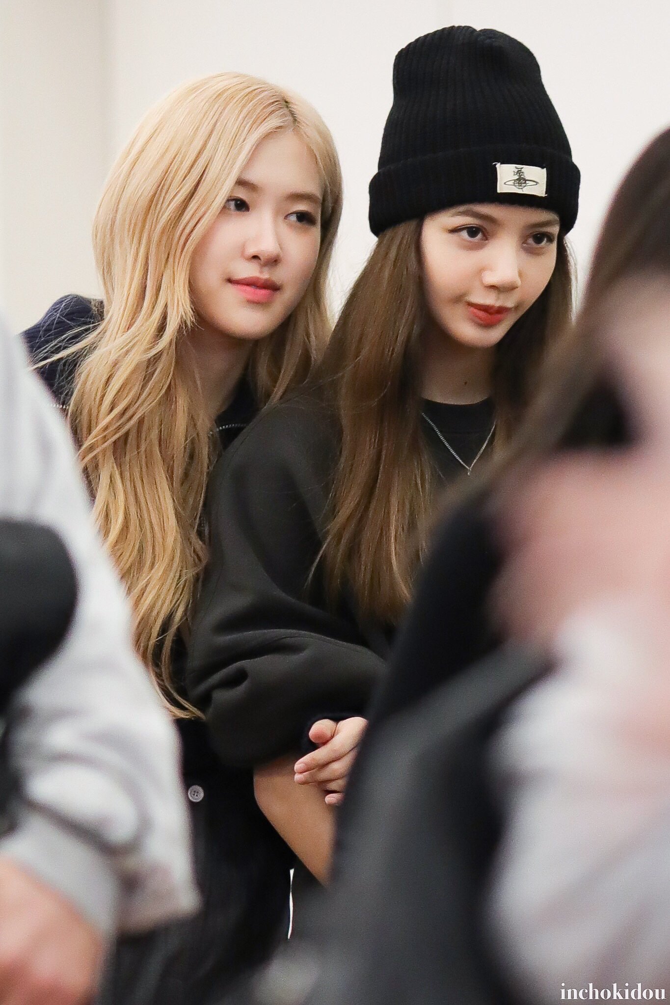 blackpink-20191020-185353-004.jpg