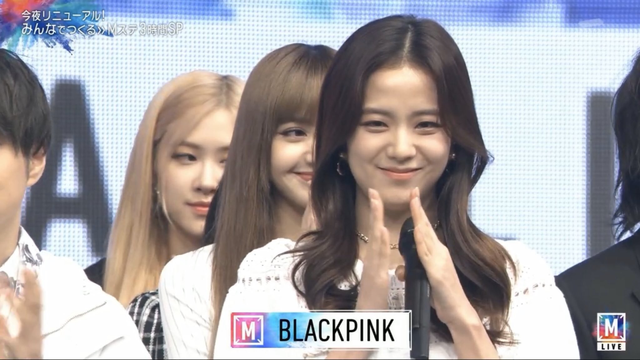 blackpink-20191020-190819-000.jpg