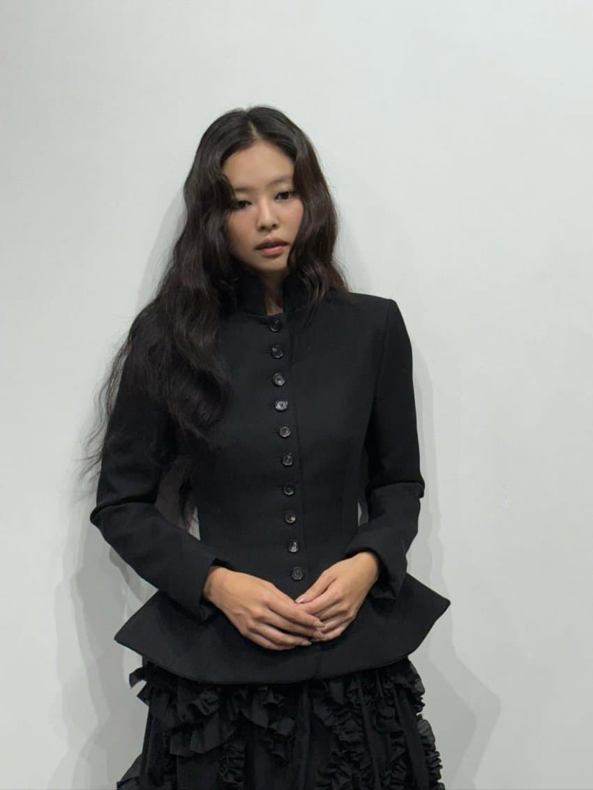 1758984574 (4).jpg
