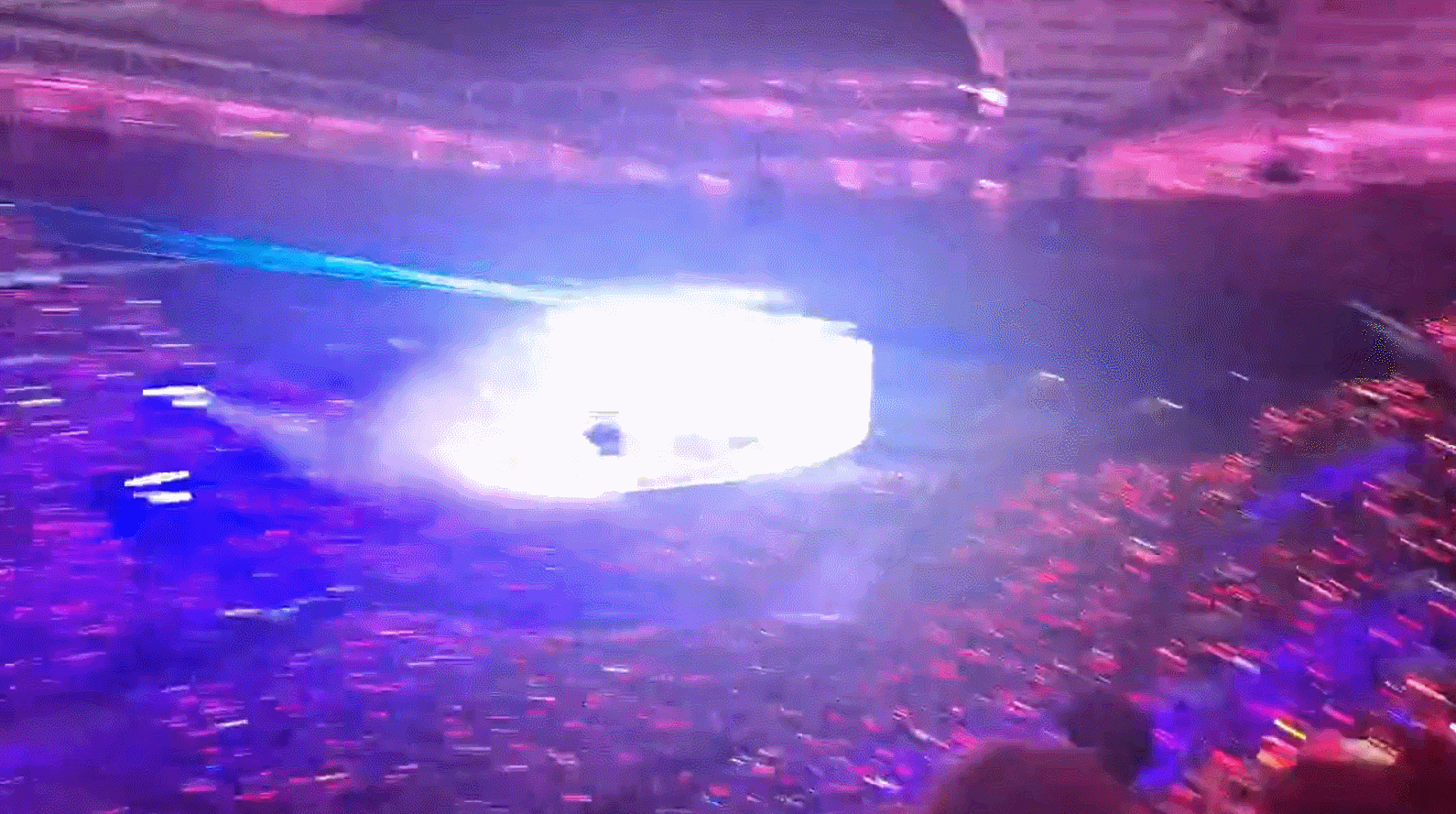 1756457069.gif