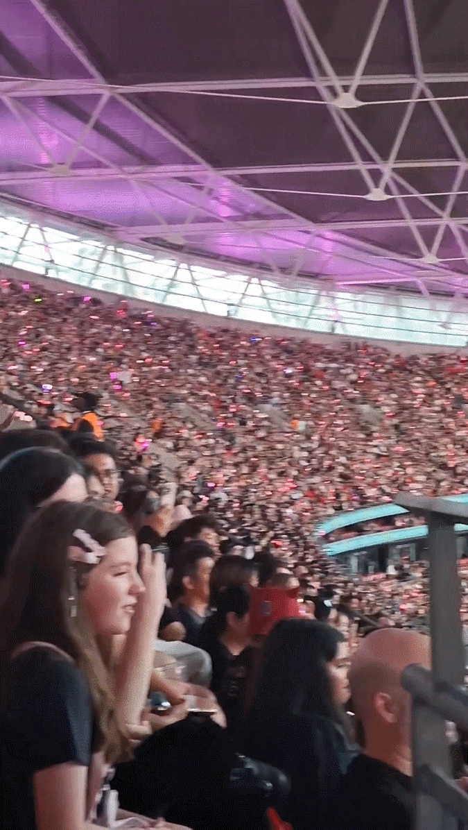 1757045683.gif