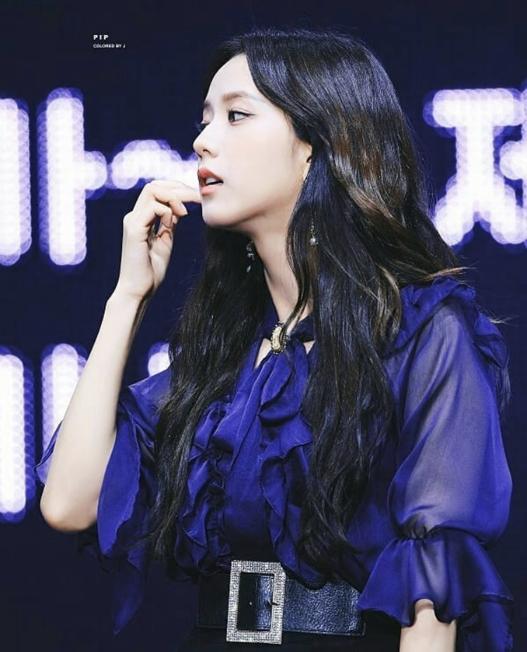 blackpink-20190922-181519-001.jpg