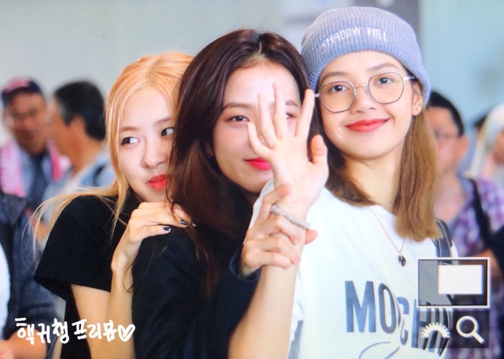 blackpink-20190908-141407-000.jpg