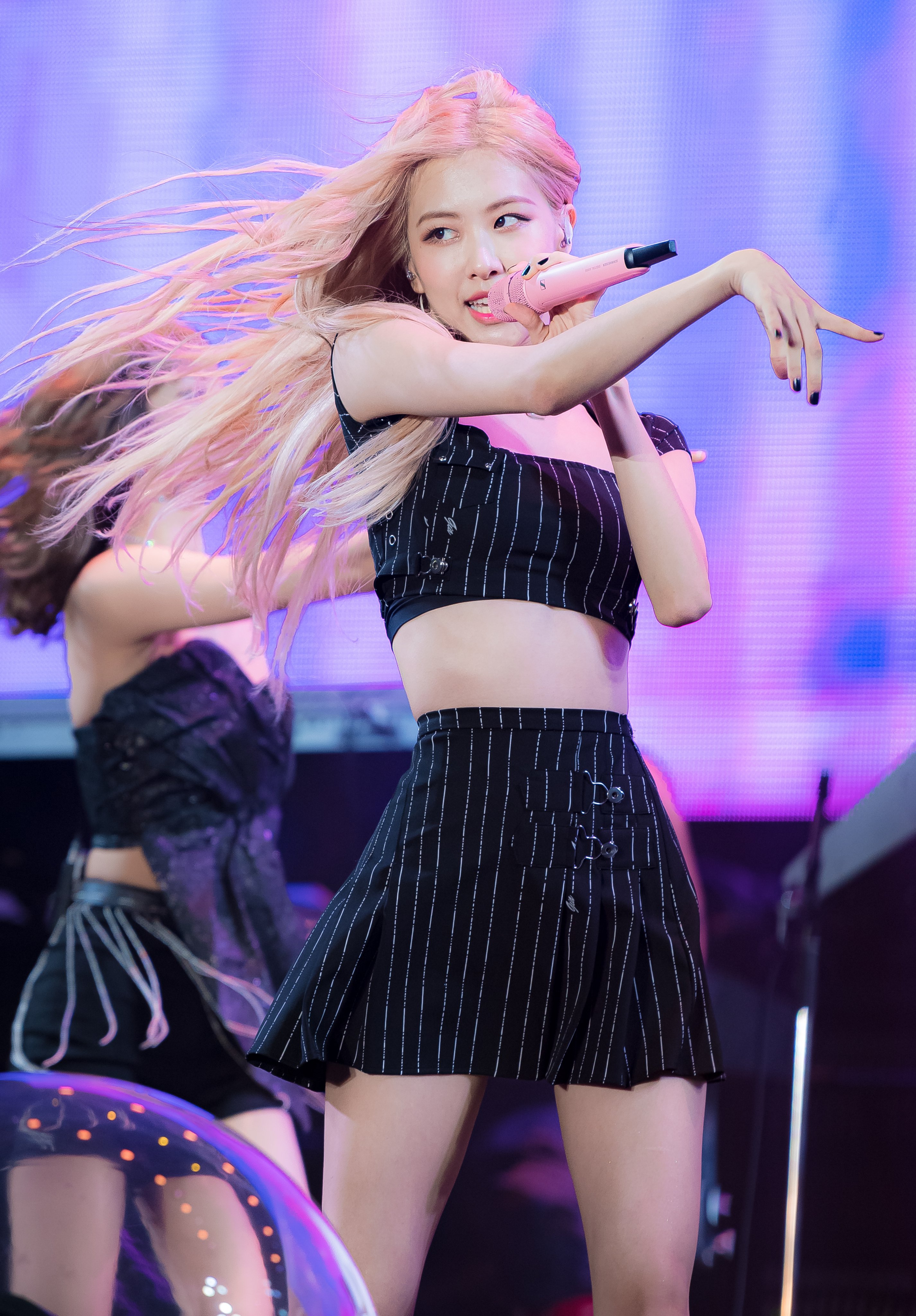 blackpink-20190907-231912-000.jpg