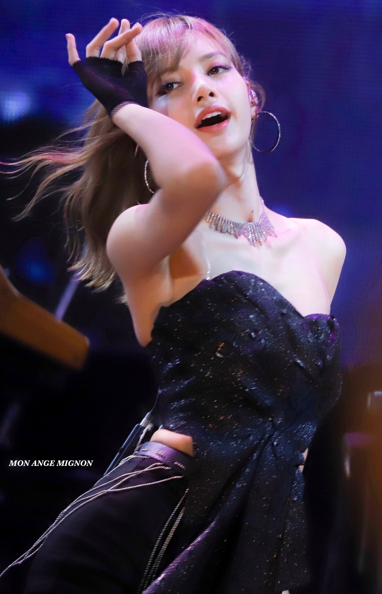 blackpink-20190907-232159-001.jpg